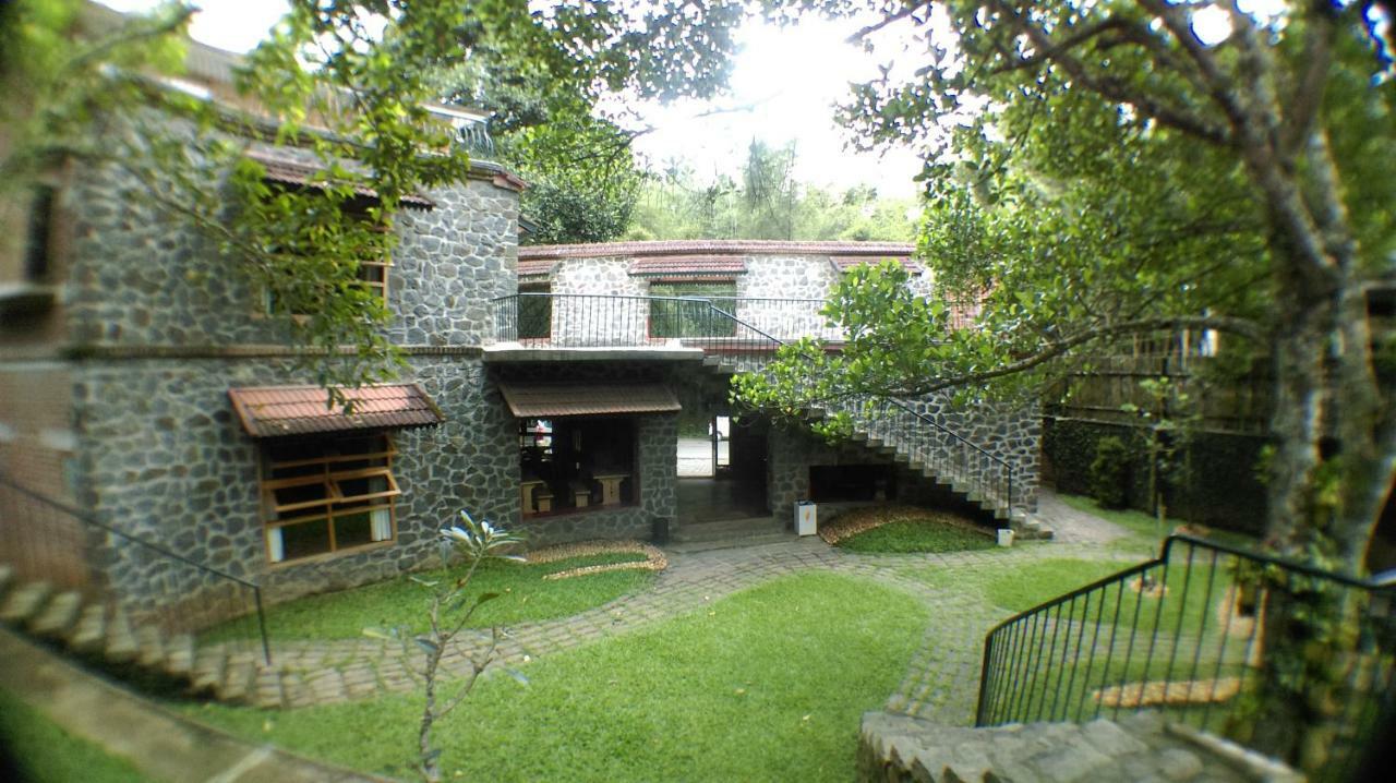 Wildernest Bed & Breakfast Thekkady Exterior photo
